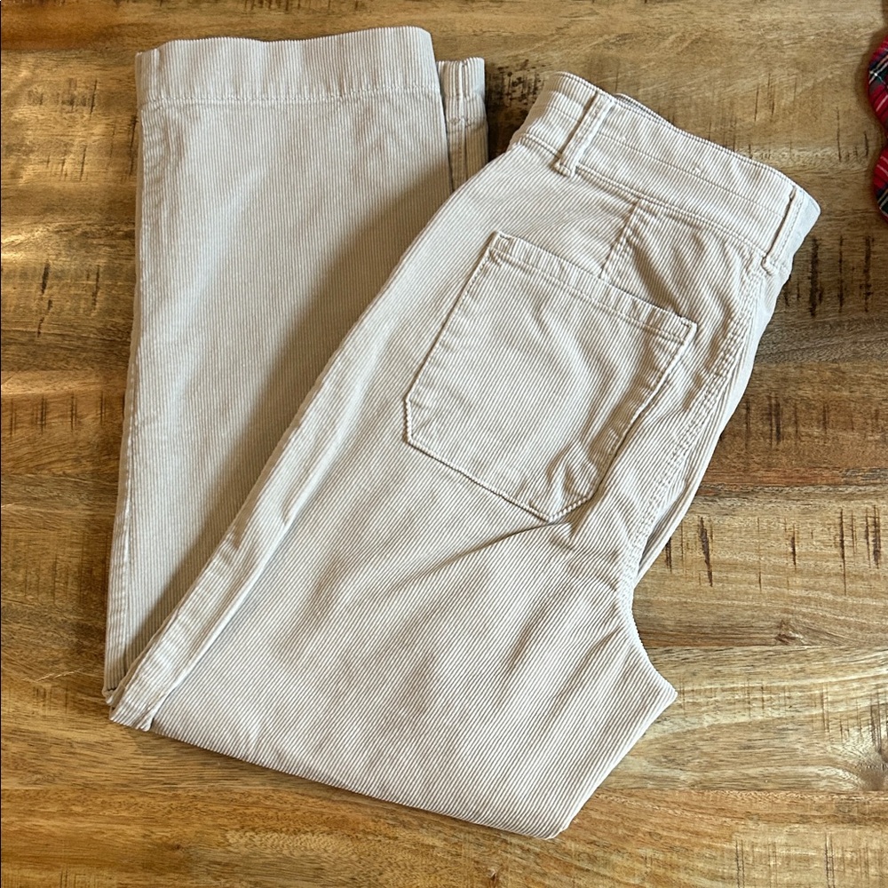 Ann Taylor corduroy size 4